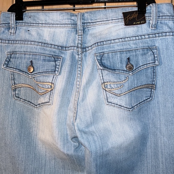 Foster Jeans Co. Bootcut Jeans 8 - Picture 6 of 8